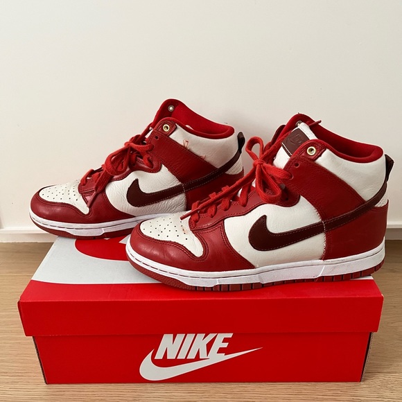 Nike Dunk High Lxx Basketball Sneaker - Picture 3 of 9